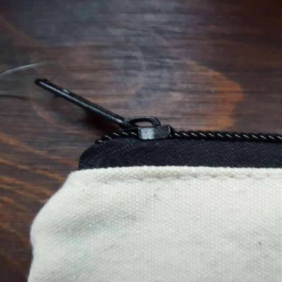 Mermaid Cosmetic Bag, beach-inspired - Picture 3 of 3